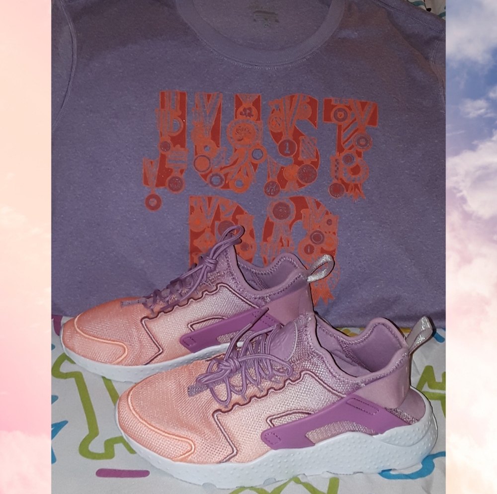 Nike Hurrauches & matching Nike tshirt - Picture 5 of 8